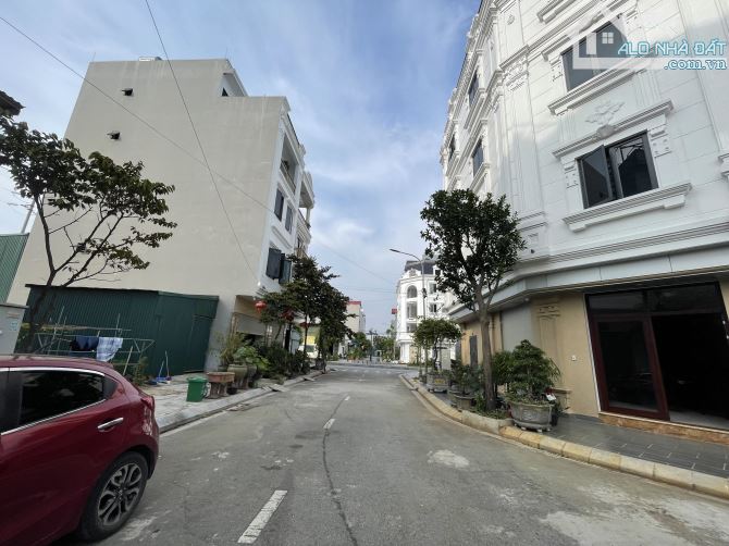 Bán nhà đất đấu giá Đông La,60m2, 4,5tầng,đối diện công viên,KDoanh,hàng xóm quận Hà Đông - 3