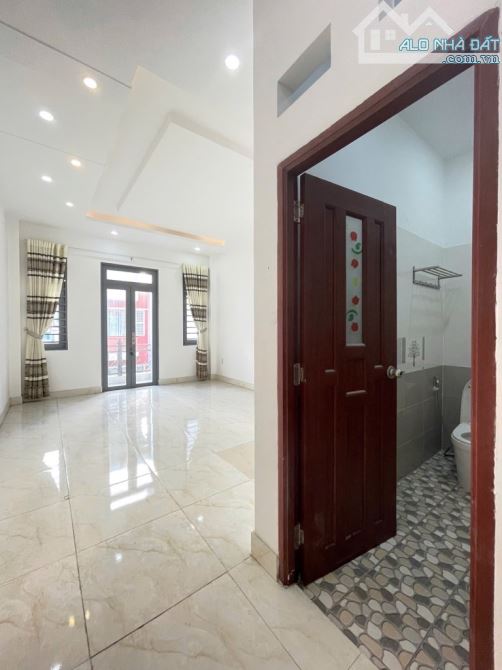 Bán NR 4PN + 5WC, 70m2, 8 tỷ, Lê Văn Quới, Bình Trị Đông A, Bình Tân, HCM, giá - 3
