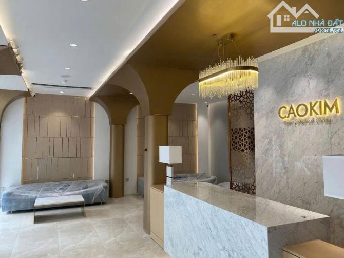 Cho thuê tòa nhà Lý Tự Trọng Quận 1 DT 12x20m trệt 4 lầu thang máy PCCC giá thuê 500 triệu - 3