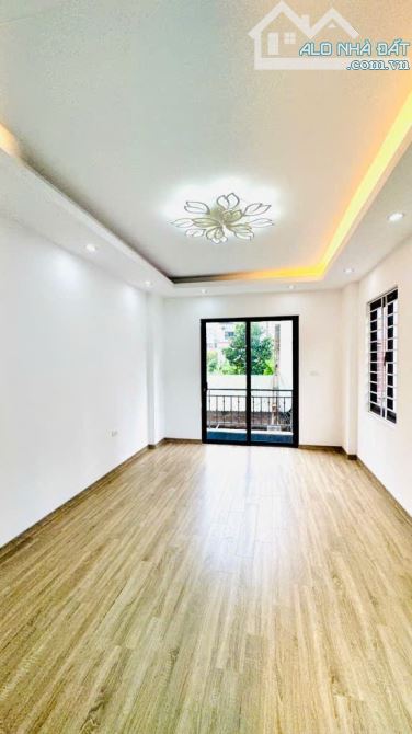 Bán nhà 5 tầng mới Quán Tình, ô tô đỗ cửa, lô góc, ô chờ thang máy, dt 45m2 - 3