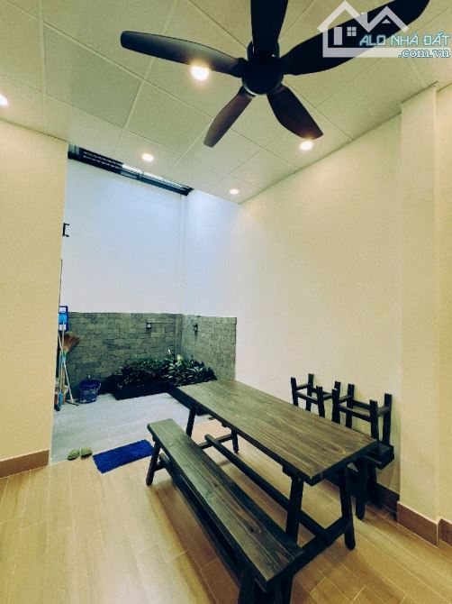 DUY NHẤT 1 CĂN. NHÀ MỚI XÂY  2 TẦNG, 88M2 , SỔ HỒNG RIÊNG, ĐƯỜNG XE TẢI, NGÃ TƯ CHỢ CẦU, Q - 3