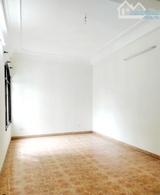Nhà phân lô Ô tô Hoàng Cầu Đống Đa 56m 4T ở sướng Kinh doanh vỉa hè 26.5 tỷ - 3