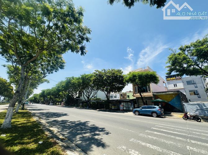 BÁN CẶP CHƯƠNG DƯƠNG 200M2 GIÁ 55 TỶ VỊ TRÍ ĐẸP VIEW CÔNG VIÊN CHÂU Á ĐÀ NẴNG - 4
