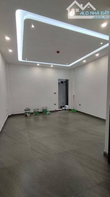 BÁN NHÀ PHÂN LÔ 7 TẦNG HOÀNG QUỐC VIỆT Ô TÔ THANG MÁY - 4
