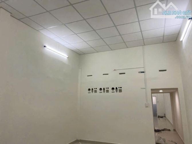 Bán nhà cấp 4 hẻm 5m đường Trường Chinh, 4x22.5m, có sân ô tô, giá 6.4 tỷ TL - 4