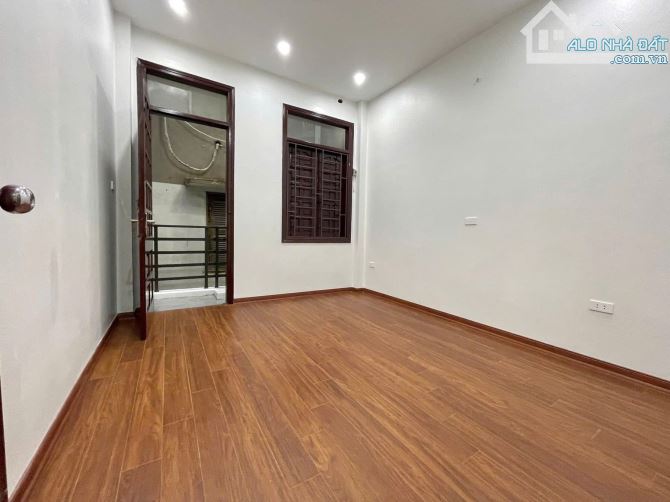 Bán nhanh nhà Tô Hiệu: 45m*5tầng, phân lô, 2mặt ngõ thoáng trước sau, full đồ, nhỉnh 8tỷ - 4