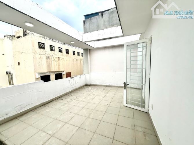 Nhà sổ riêng 4 tầng, ngang 5.7m, 4pn, phú nhuận - 4