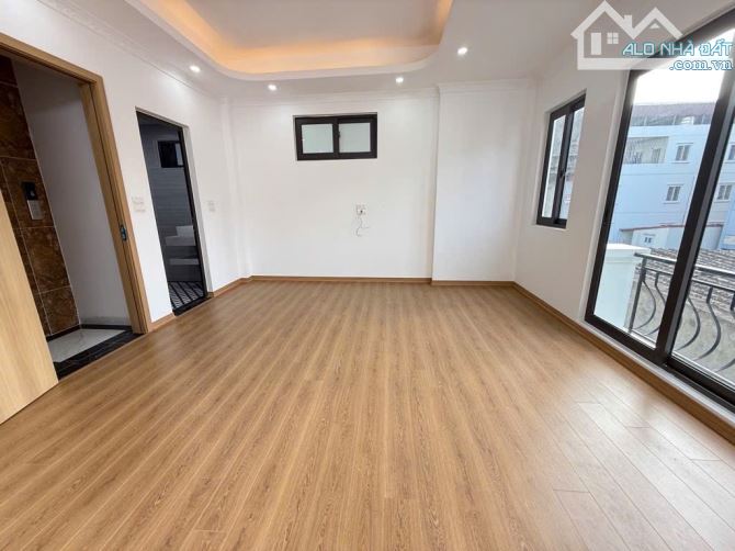 NHÀ MỚI KÍNH KOONG CỔ NHUẾ, 6 TẦNG THANG MÁY DT 40M, Ô TÔ GẦN NHÀ. - 4
