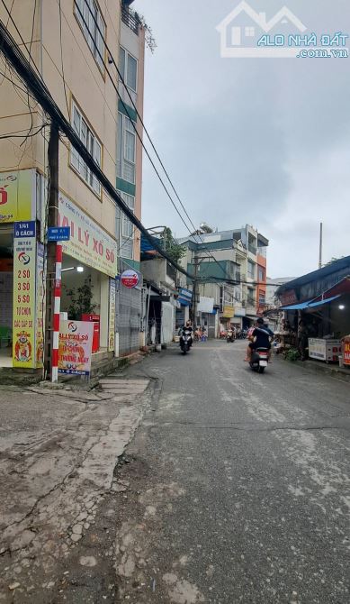 CƠ HỘI VÀNG ĐẦU TƯ/XÂY Ở,KINH DOA- ĐẤT LÔ GÓC 3 THOÁNG  42.3m2/8.5 tỷ ,ô cách , LONG BIÊN - 4