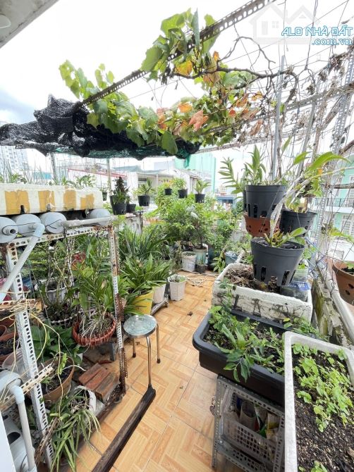CẦN BÁN NHÀ mặt tiền Lê Sao   - Tân Phú. 💥96m2 ngang 6m nở hậu 10m. 🏘️ Nhà đúc 4 lầu + 3 - 4