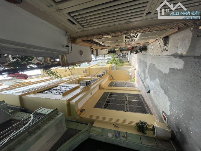 Bán máy in tiền Cầu Giấy - 1 tỷ/năm, PCCC chuẩn, ngõ rộng 2 thoáng - 70m2, nhỉnh 20 tỷ - 4