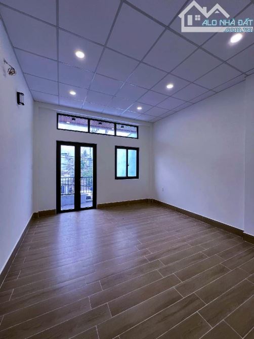DUY NHẤT 1 CĂN. NHÀ MỚI XÂY  2 TẦNG, 88M2 , SỔ HỒNG RIÊNG, ĐƯỜNG XE TẢI, NGÃ TƯ CHỢ CẦU, Q - 4