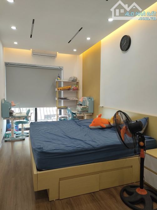 NHÀ ĐẸP, 7 TẦNG, THANG MÁY, PHÂN LÔ,OTO TRÁNH, DÒNG TIỀN300TR/N. KHU B YÊN NGHĨA 50M 14 TỶ - 5