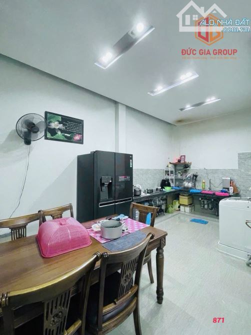 Bán Nhà 2Lầu 1 sẹc Phường Hoà Bình , Biên Hòa , Đồng Nai DTSD 120m2 Gía 3,6 tỷ - 5