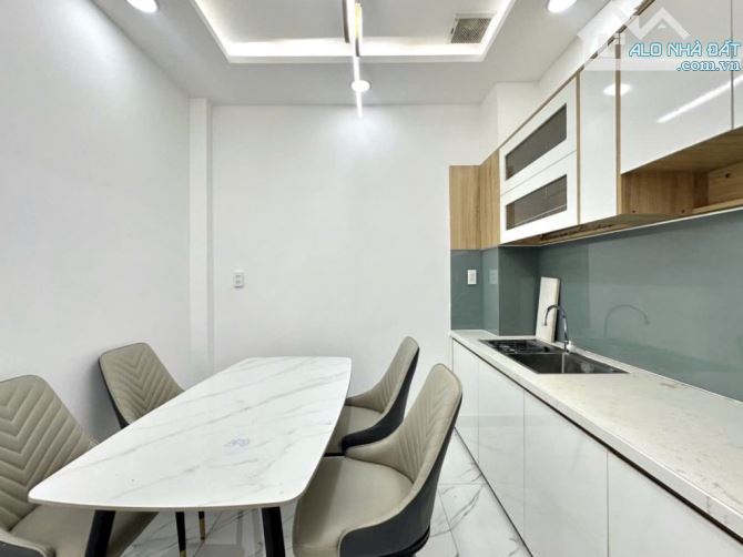 Nhà Nhật Tảo Q10 – 92m2 MT 4.5m, 5 tầng thang máy, ôtô quay đầu, HĐ thuê cao. 21.X tỷ - 5
