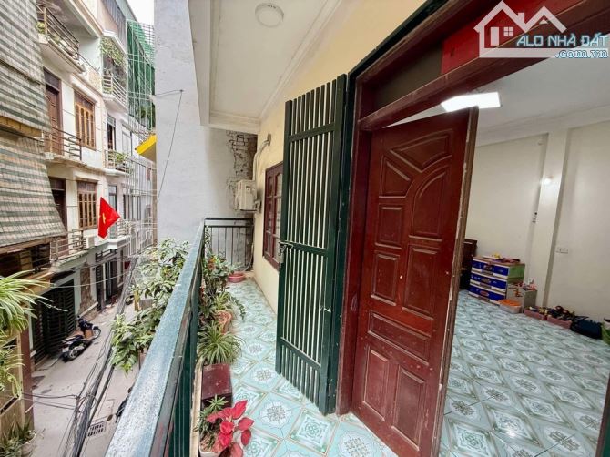 CHÍNH KINH – NGÕ THÔNG - LÔ GÓC 2 MẶT THOÁNG – 40M2 – 5 TẦNG –  9,8 TỶ – GIÁ ĐẦU TƯ - 5