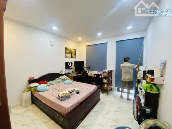 Hxh - Nhà đẹp - kiên cố - 3 tầng – 1 sẹc Lê Văn Thịnh – gần Chợ Cây Xoài - 9.6tỷ - 5