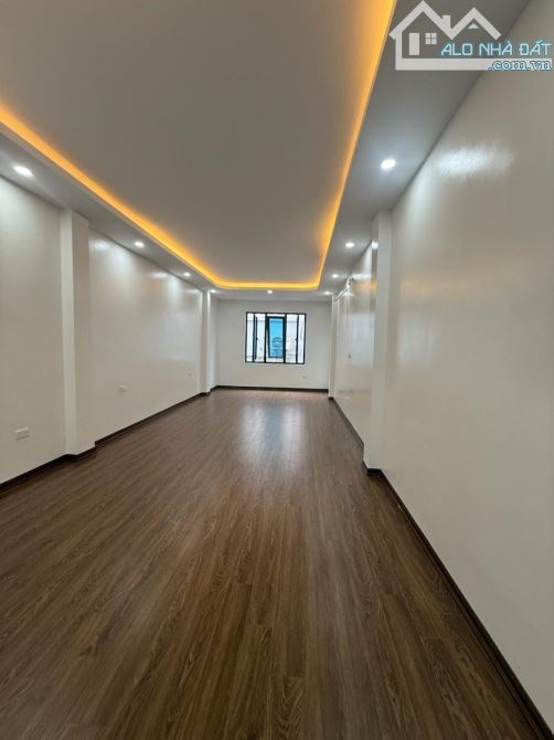 Bán nhà Lạc Trung 46m2, 6T thang máy phân lô, oto 4c đỗ cửa, kd văn phòng. Giá 14.8 tỷ