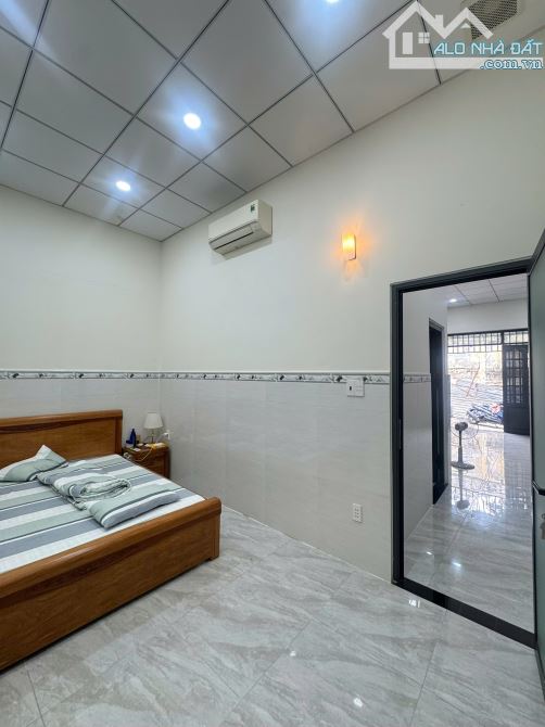 Bán nhà 70m2- Ngang 5.8M- 2 Phòng Ngủ. Đường Lã Xuân Oai, TNP A, sát TH Trương Văn Thành - 5