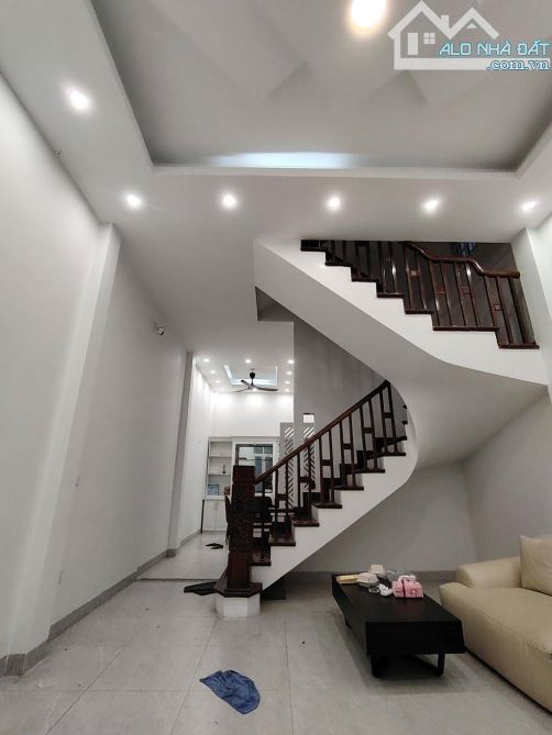 Bán nhà Ngọc Lâm PHÂN LÔ Ô TÔ TRÁNH VỈA HÈ - KINH DOANH  52m2,5T, MT4.5m giá 14.5 tỷ - 5