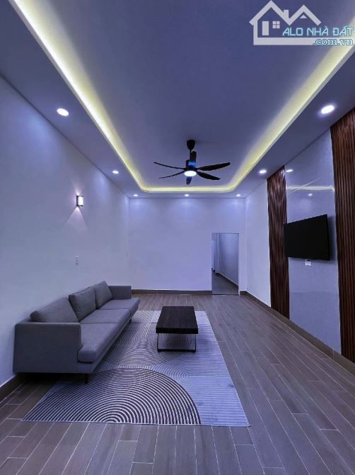 DUY NHẤT 1 CĂN. NHÀ MỚI XÂY  2 TẦNG, 88M2 , SỔ HỒNG RIÊNG, ĐƯỜNG XE TẢI, NGÃ TƯ CHỢ CẦU, Q - 5