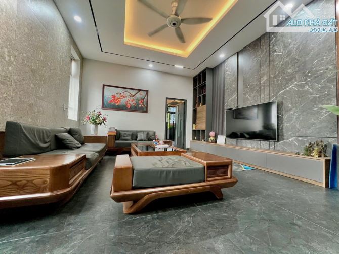 BÁN NHÀ 1 TRỆT 3 LẦU ĐẸP (DT: 5M x 32M) GÓC 2 MẶT TIỀN KINH DOANH ĐƯỜNG NGUYỄN ÁI QUỐC. - 6