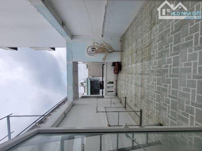 Nhà 3 tầng đường THẠNH LỘC 37, phường THẠNH LỘC, Quận 12 dt 68m2 (4mx17m) đường 10m💰6,35T - 6