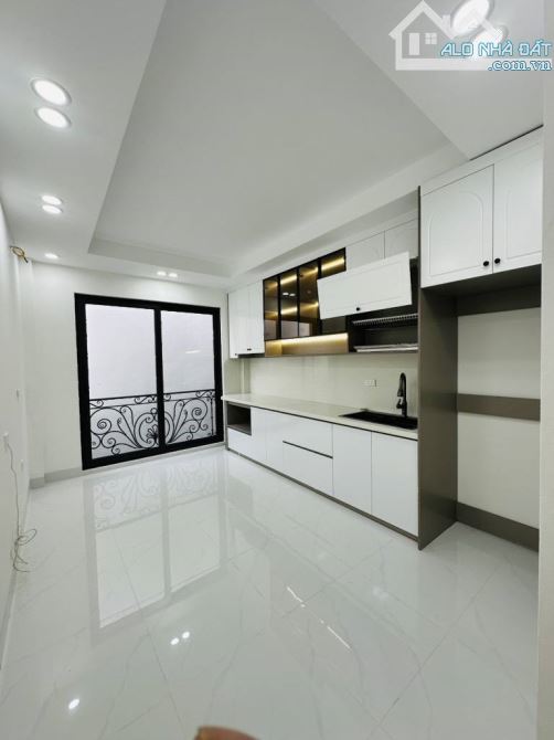 BÁN NHÀ ngõ 339 Minh Khai, phân lô, nở hậu, thang máy, 6 tầng, 8.6 tỷ - 6
