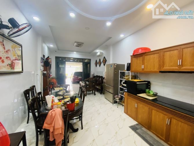 Hxh - Nhà đẹp - kiên cố - 3 tầng – 1 sẹc Lê Văn Thịnh – gần Chợ Cây Xoài - 9.6tỷ - 6