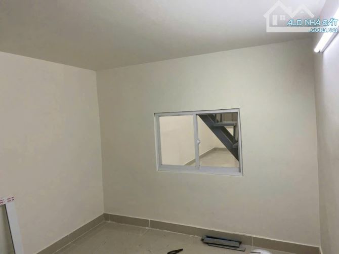 Bán nhà cấp 4 hẻm 5m đường Trường Chinh, 4x22.5m, có sân ô tô, giá 6.4 tỷ TL - 6