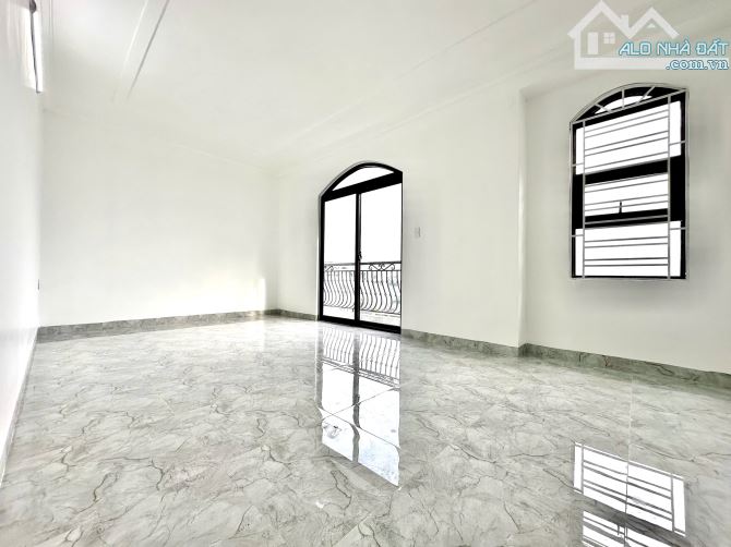 Đằng Hải - Trần Hoàn - Ô tô đỗ cửa - 3 Tỷ 950 - 6