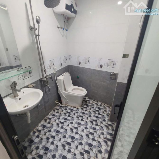 Bán nhà gần ga nhổn 31m2 4 tầng vuông đẹp 2 thoáng trước sau 10m ô tô đỗ tránh 4 tỷ 25 - 6