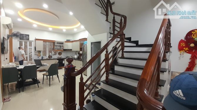 Bán Nhà Hoàng Ngọc Phách, Kênh Dương, Lê Chân , HP. 7,5 tỷ, 84m2, 4 tầng, đường 7m - 7