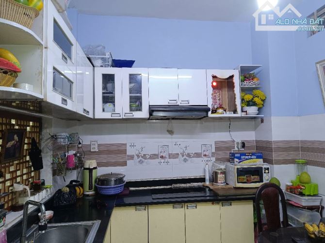 NHÀ ĐẸP 3 TẦNG 65M2(6.4X10)-HẺM 4M-LÒ GỐM-GIÁ 6.1 TỶ - 7