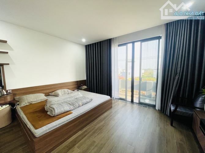 🌺 NHÀ MẶT TIỀN ĐƯỜNG QUẢNG NGÃI 10.5M LỀ 6M - 6 TẦNG - THANG MÁY NHẬT 450kg - 11.9 Tỷ - 7