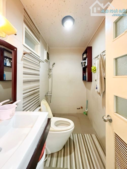 Siêu phẩm Nguyễn Kim, Q10 – 88m2, 6 tầng, 8 phòng – HXH, gần chợ.  Chỉ 22.8 tỷ - 8