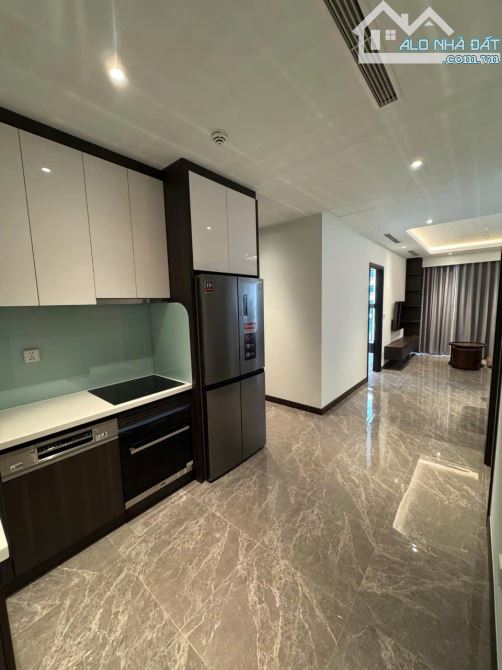Cho thuê căn hộ 2PN, 82m2, giá tốt tại The Gloria, Nguyên Hồng, Đống Đa, Hà Nội - 9