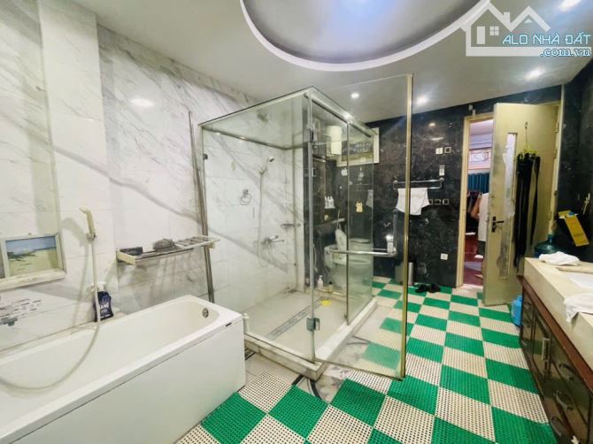 Bán nhà Phố Nguyễn Chí Thanh 42m2, gara ô tô, nhà phân lô ngõ ô tô rộng thoáng 2 mặt trước - 9