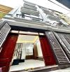 Bán nhà Xuân La 5 tầng 3PN, đủ nội thất ở ngay, 20m ra oto gần trường, chợ.