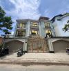 Biệt thự 4 tầng full nội thất 13×12 có thang máy khu 2 thành tên luaqr