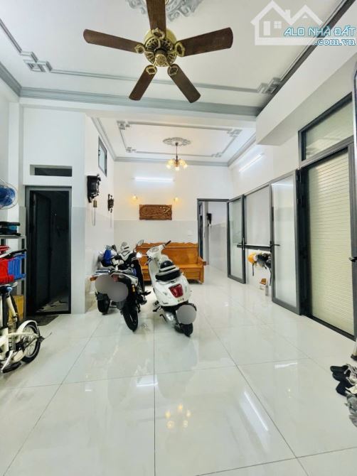 Nhà siêu đẹp H6m, 149m2, 3tầng, kinh doanh VIP, sát MT Độc Lập- Làng Ẩm Thực Tân Phú, 20tỷ - 8