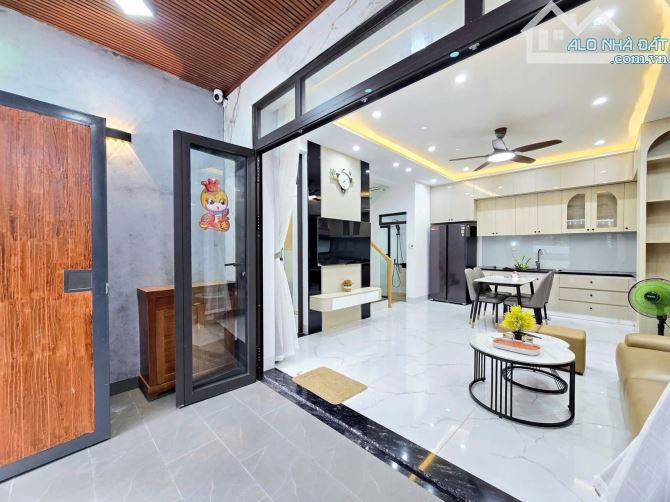 💥💥Nhà 3 tầng 2 mặt kiệt Trần  cao vân - Thông Nguyển Tất Thành. 👉 DTĐ : 52m2
