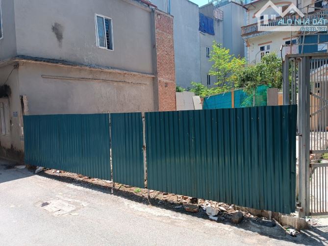 Bán đất chính chủ quận Tây Hồ 96m2, Mt 5m giá 14,8 tỷ.