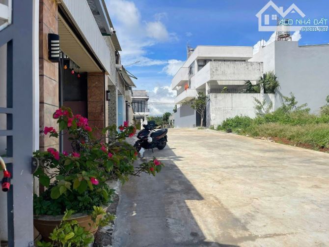 Đất khu biệt thự Vip Đỗ Xuân Hợp, 164m² ODT, 5x29m,đường 10m,