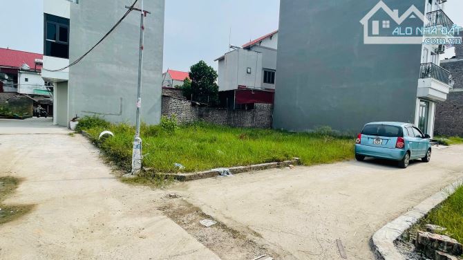Bán đất Hương Đình, Mai Đình 60m2 lô góc ô tô tránh sát KCN3 Nội Bài giá đầu tư