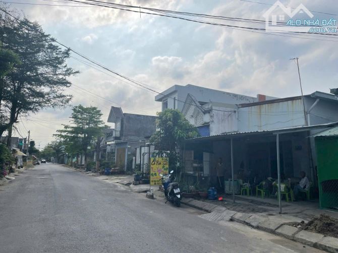 Chỉ 1 tỷ 950tr nhà trọ 5 PHÒNG  5x17 sổ hồng riêng.. KDC TRẦN ANH đs 3 thuộc MHN LONG AN