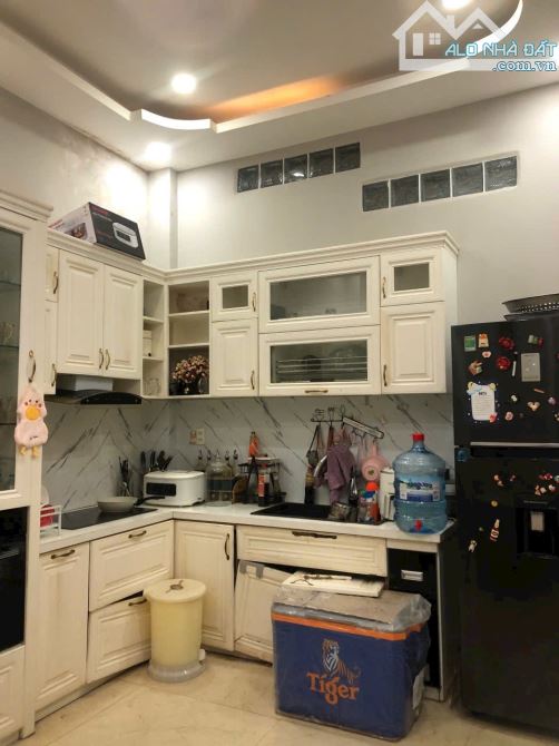 Bán gấp nhà mặt tiền Lê Hồng Phong 4 tầng có thang máy giá chỉ 9,1 tỷ