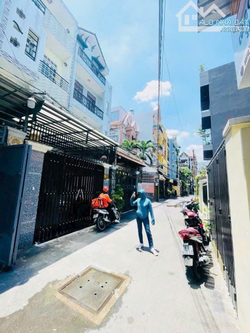 BÁN NHÀ 4 LẦU HẺM 8M – Ô TÔ VÀO NHÀ – NGUYỄN VĂN KHỐI, P11, GÒ VẤP – GIÁ 7,8 TỶ