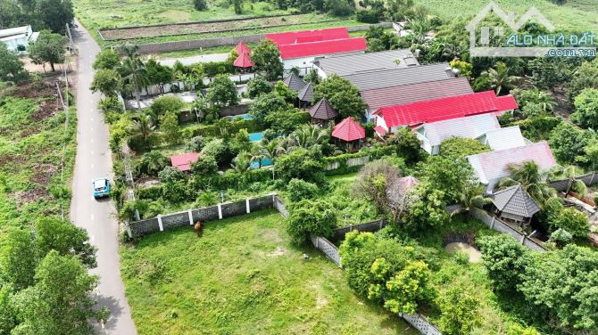 BÁN ĐẤT BIỆT THỰ MINI CÁCH BIỂN 7km
