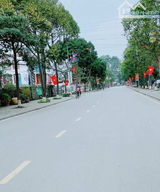 HOA HẬU 2 MẶT NGÕ THÔNG Ô TÔ TẢI TRÁNH NHAU 96M NAM HỒNG ZÁ ĐẸP
